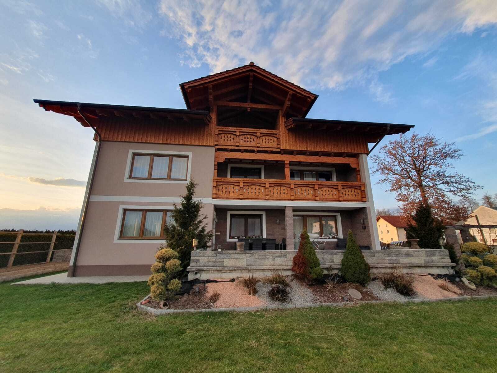 Wunderschönes Mehrfamilienhaus mit  großzügigem Grundstück 