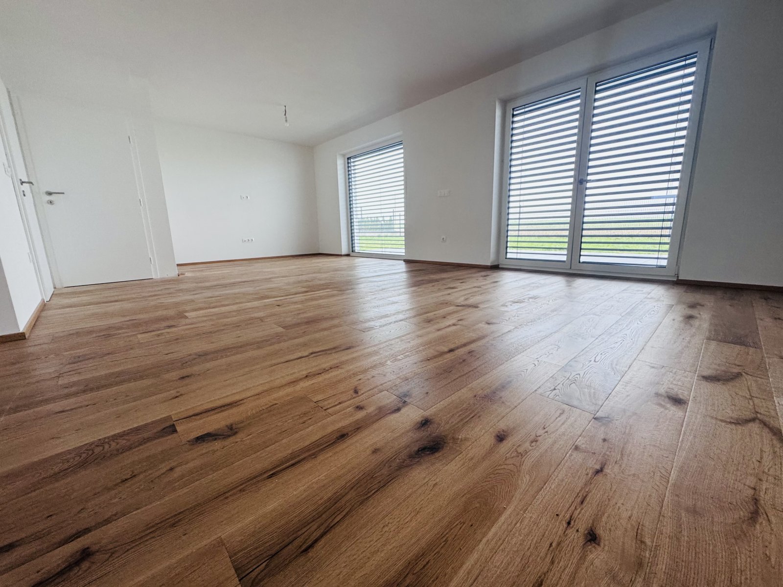 Neubau - Doppelhaus in Top - Lage - Nur wenige Schritte zum See.